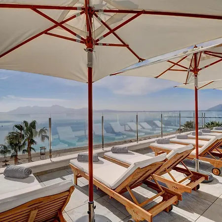 Hoposa Pollentia - Adults Only