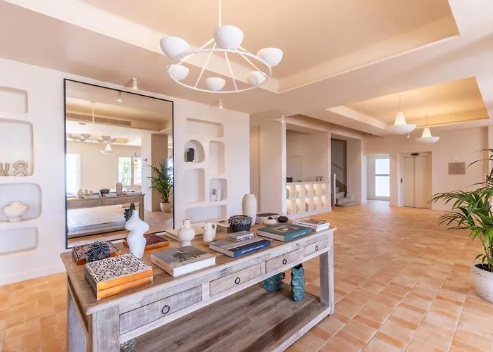 Hoposa Pollentia - Adults Only